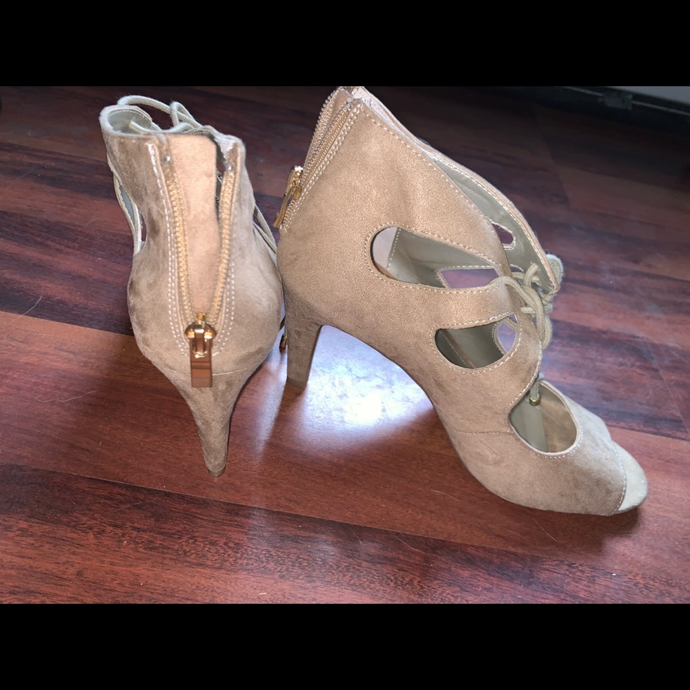 a.n.a. Heels!
